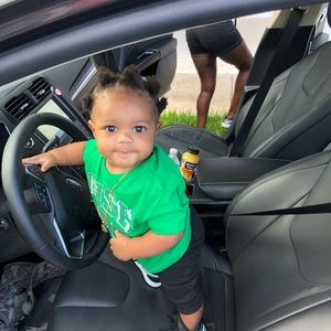 Meet your Posher, Antoine